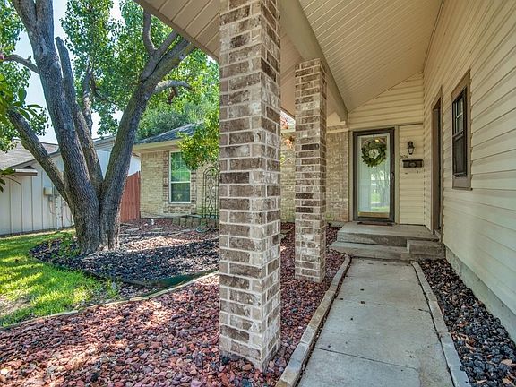 2nd image of 2026 Cedarwood Dr