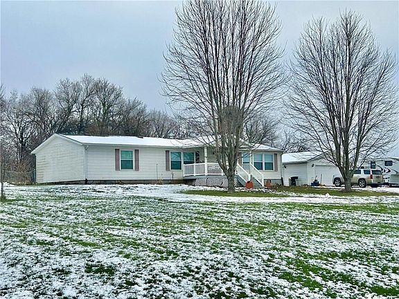 3rd image of 24507 Welch Rd