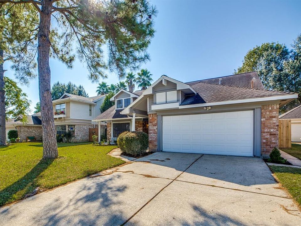 1st image of 4115 Briarchase Dr