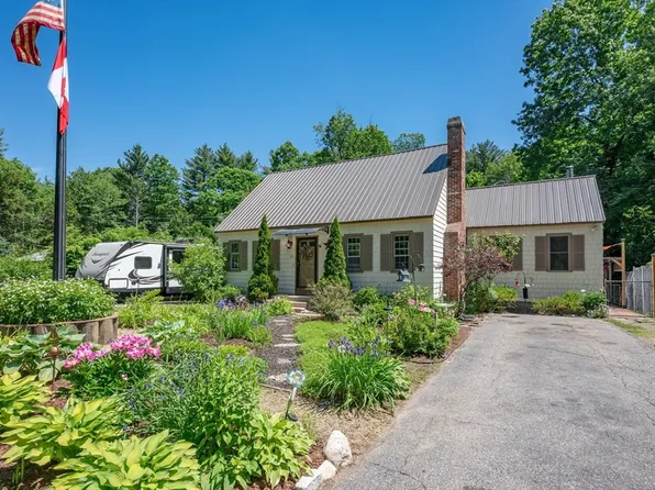 25 Hickory Dr, Townsend, MA 01469