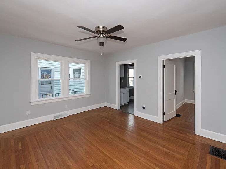 4507 Ashland Ave — Photo 11