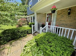 5890 Chickadee Ln, Clarkston, MI