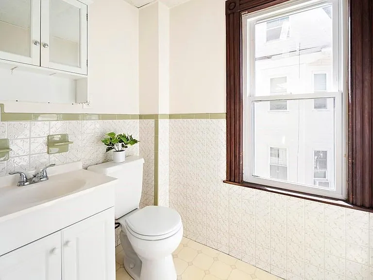 41 Fairview Ter #2 — Photo 7
