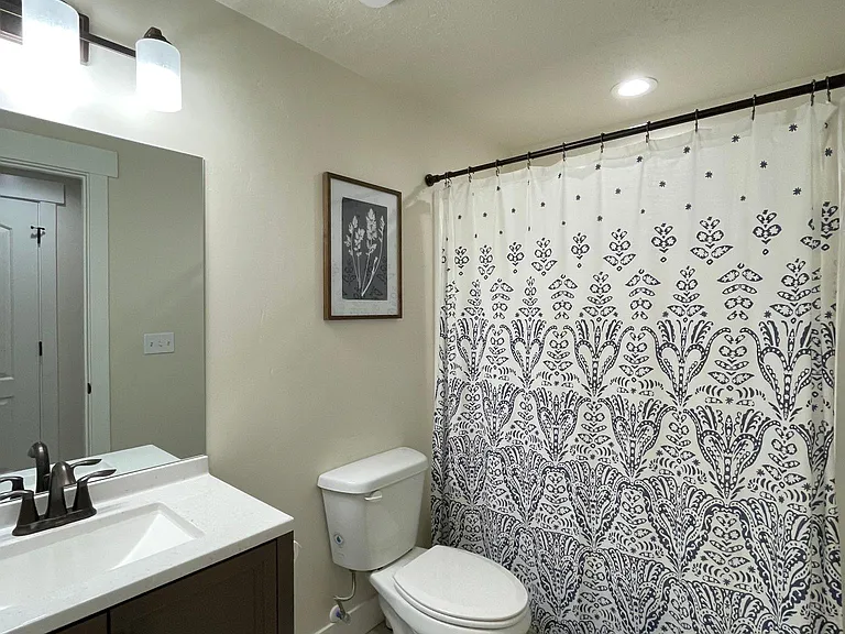 673 N Fall Creek Dr — Photo 20