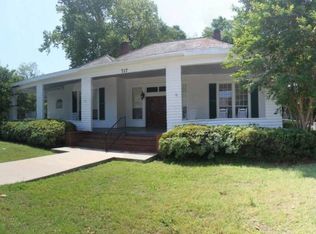717 Davis St W, Elba, AL 36323