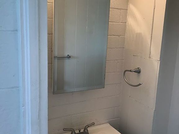 5th image of 2734 Varsity Pl APT 201