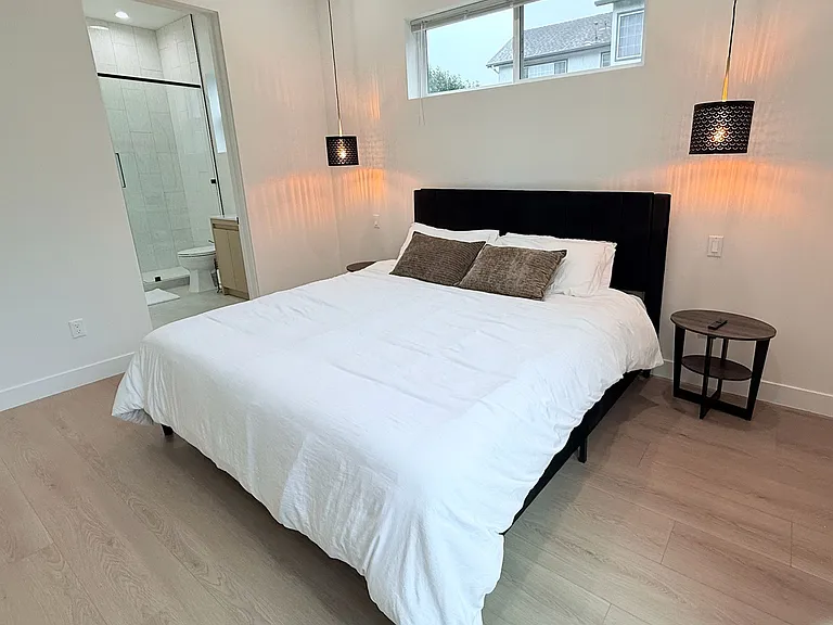 5725 Bertrand Ave #1/2 — Photo 18