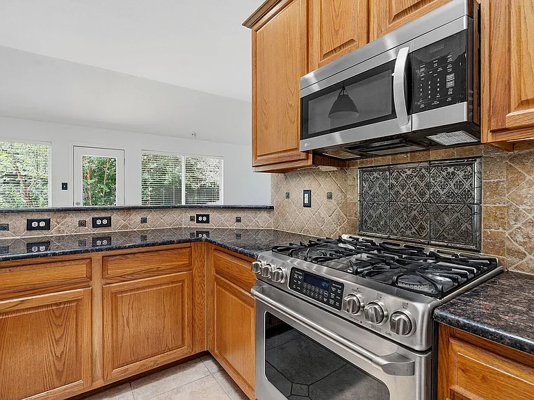 5021 McDade Dr — Photo 19