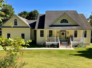 29 Grandview Dr, Bloomingburg, NY 12721