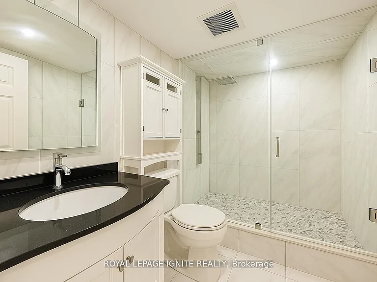 151 Village Green Sq #2001 — Photo 18