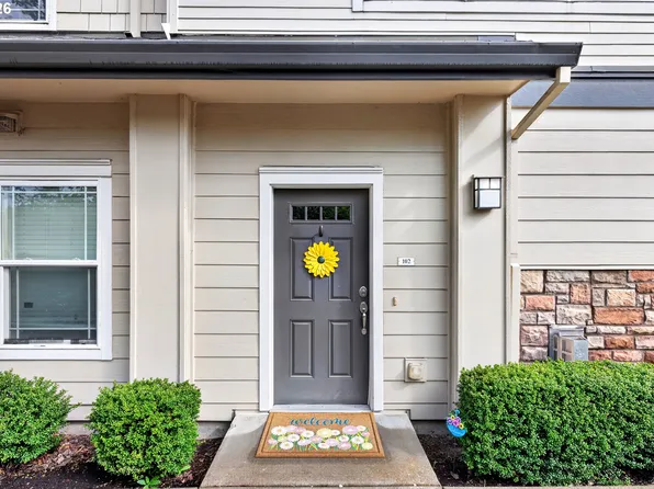 102 NE Canvasback Way, Beaverton, OR 97006