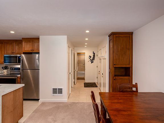 5th image of 1428 Cottonwood Condominium Dr