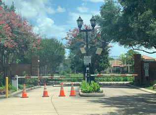 3814 Louvre Ln, Houston, TX 77082