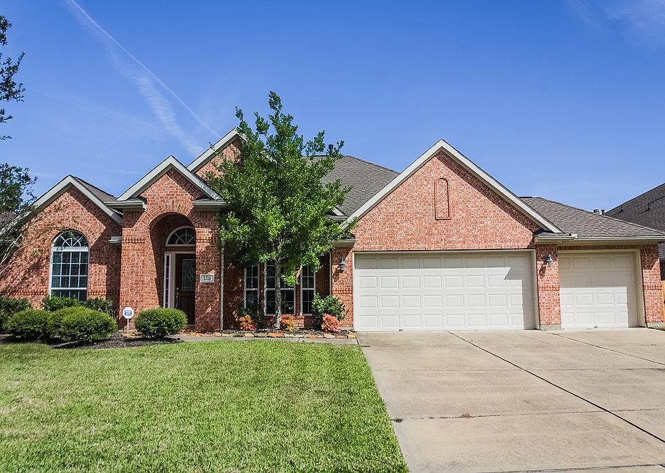 1st image of 2722 Villa Pisa Ln