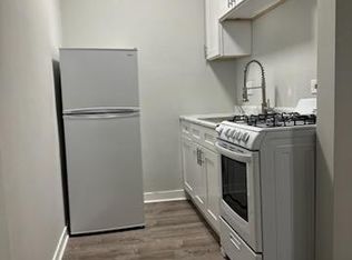 219 N 2nd Ave APT 22, Maywood, IL 60153