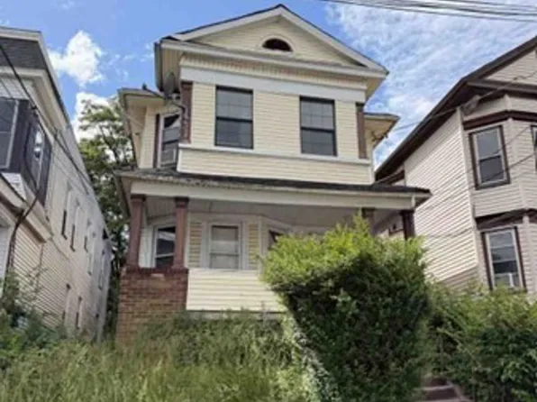 29 Wolcott Ter, Newark, NJ 07112