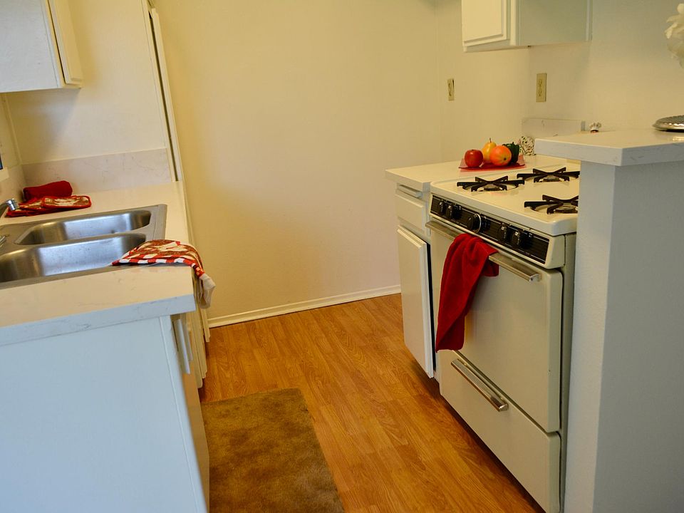1st image of 17821 Halsted St #39