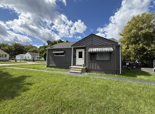 1412 N Ballenger Hwy, Flint, MI 48504