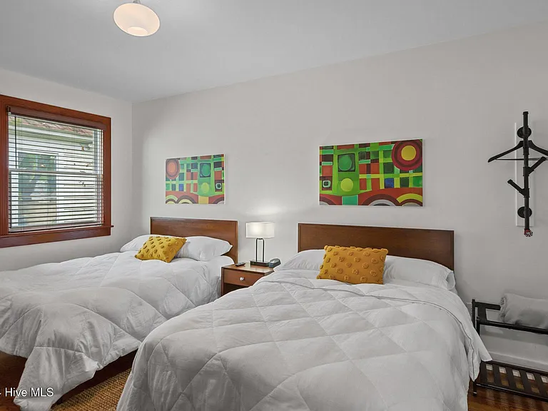 226 E Water St — Photo 19