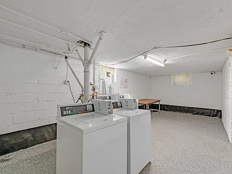 Palm Garden Apartments — Photo 42