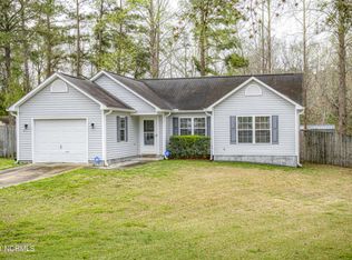 313 Commons Ct, New Bern, NC 28560