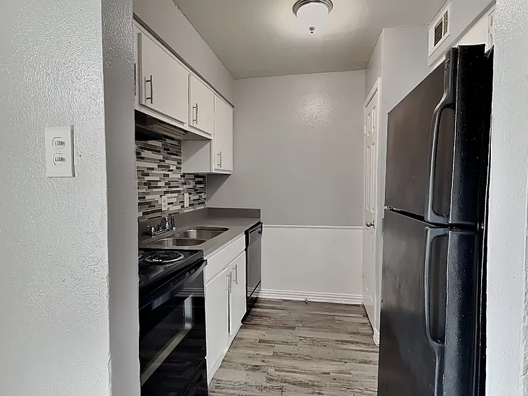 5601 Birchman Ave — Photo 13