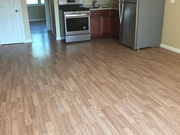 3rd image of 353 Jefferson Ave #1