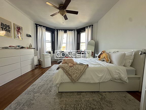 4th image of 11 Babcock St #3DY