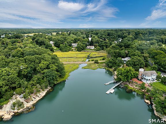 2nd image of 473 Colonial Road