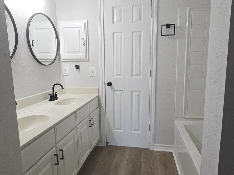 1738 Rock Ridge Dr — Photo 11