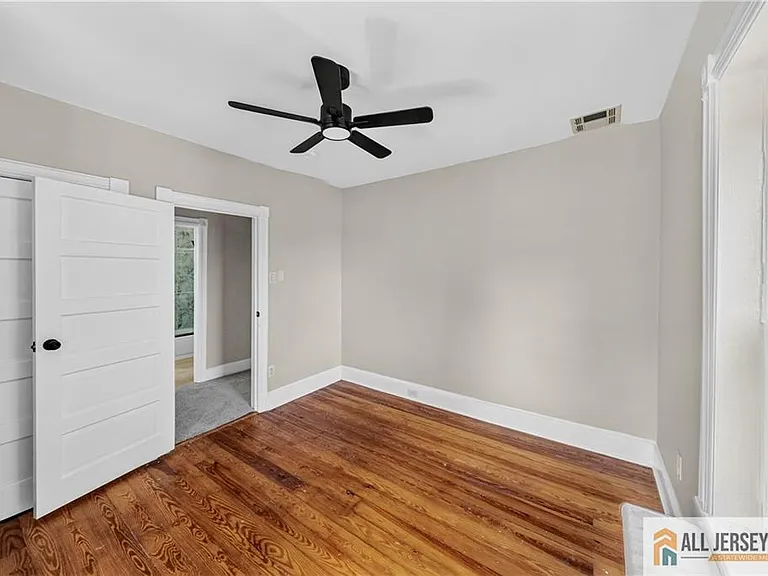1048 Prospect St #1048 — Photo 14