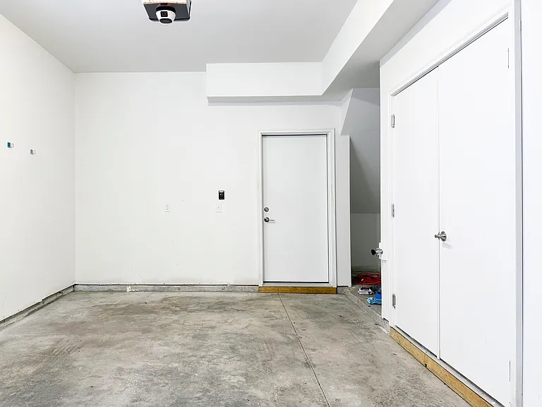 1732 Alloy Dr — Photo 20