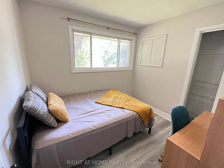 46 Radcliffe Cres — Photo 27