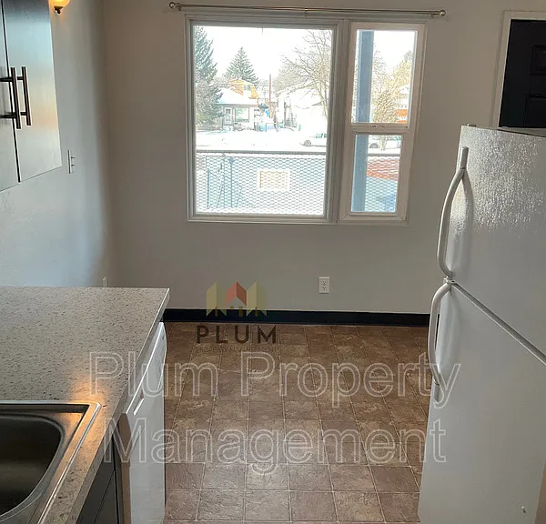 1024 Stephens Ave #10 — Photo 12