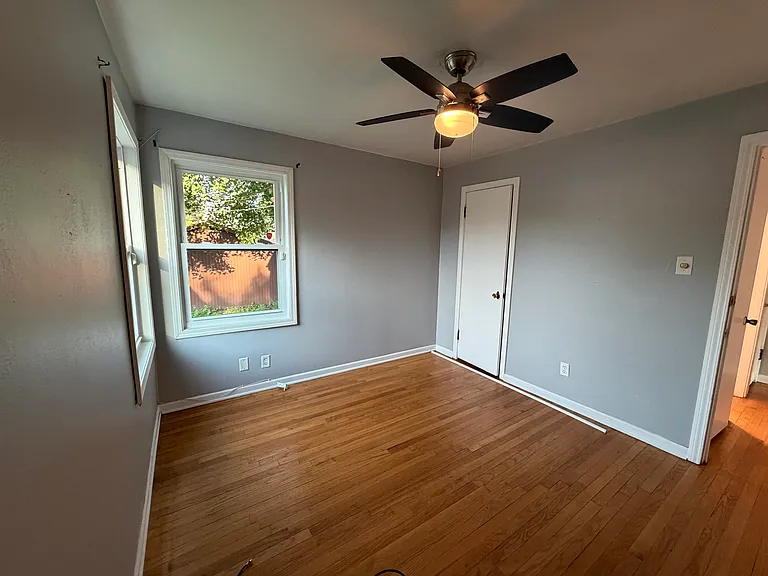 1469 Forest Ave — Photo 7