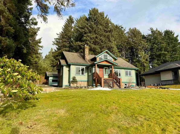 835 Lincoln St, Sitka, AK 99835