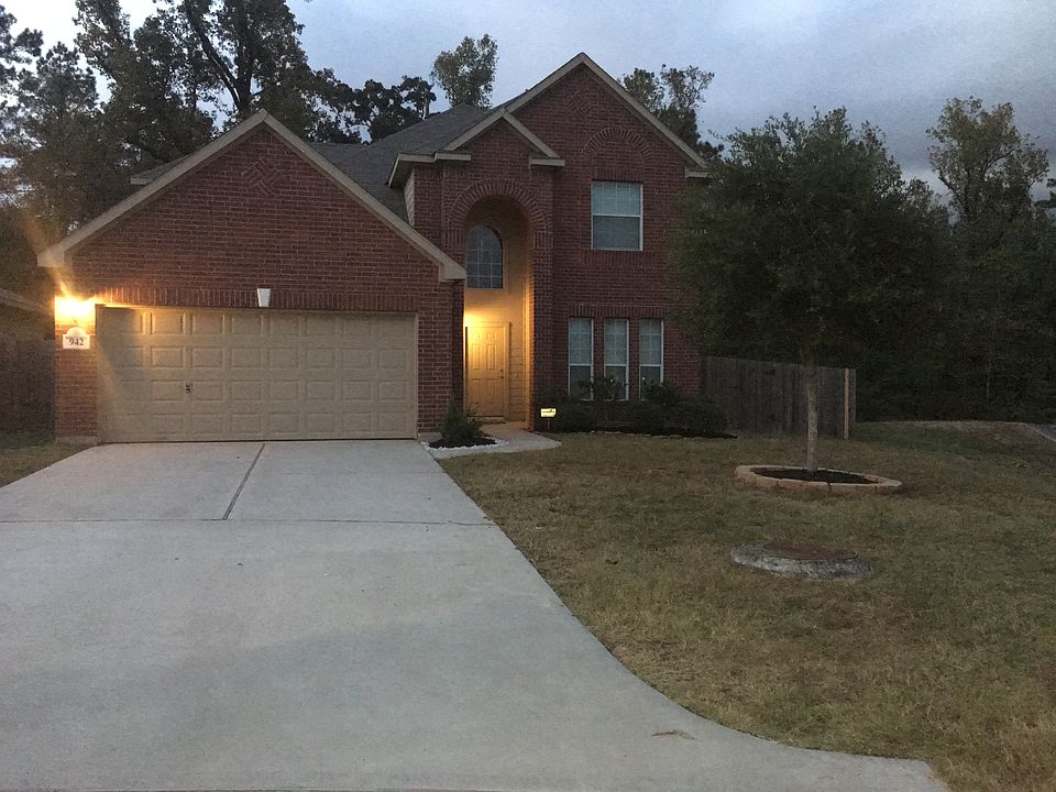 Front yard 