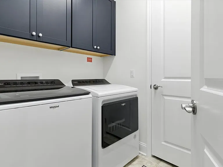 511 Landshark Blvd — Photo 15
