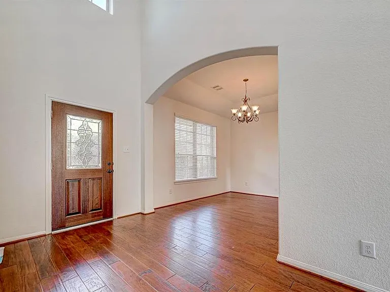 11 Sagamore Ridge Pl — Photo 4