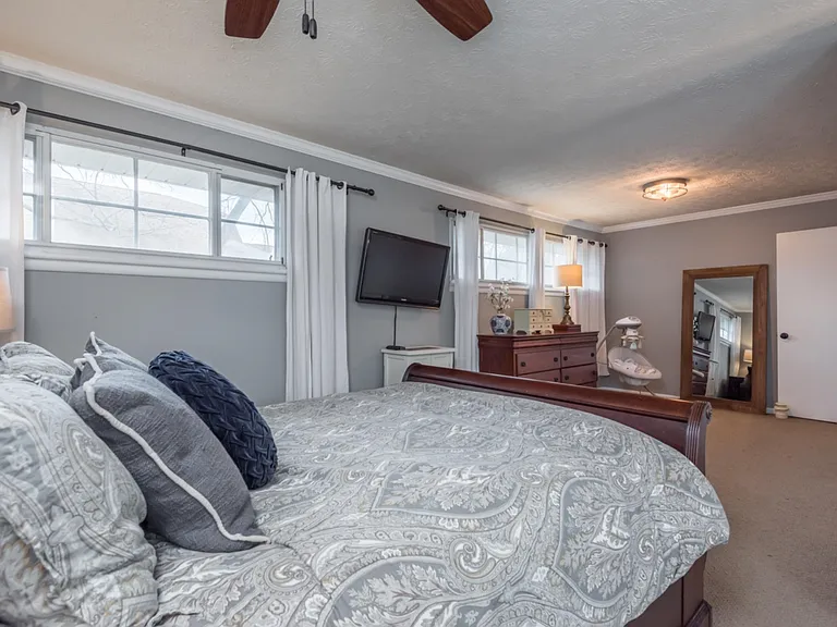 1223 Rocky Hill Rd — Photo 12