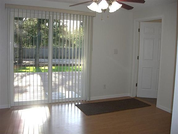 5th image of 18820 8th Ave E