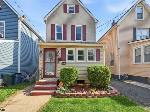 148 Jerome Pl, Bloomfield Twp., NJ 07003