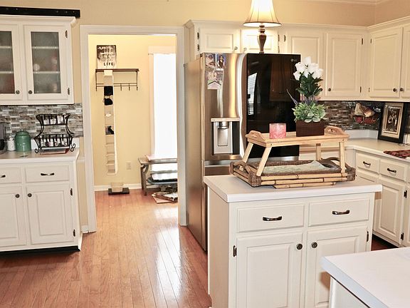 5th image of 2483 Eagleridge Ln