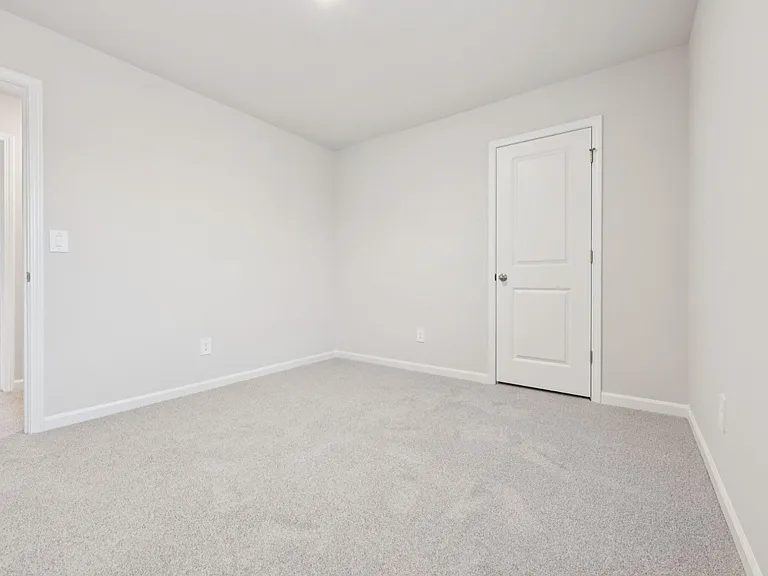 1041 Saint Lawrence Dr — Photo 32