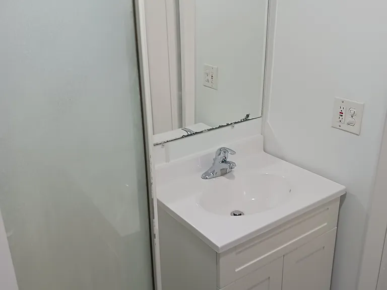 W162N11651 Park Ave #1B — Photo 7