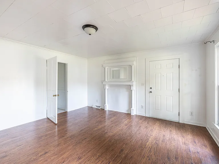 203 Church St #A — Photo 10