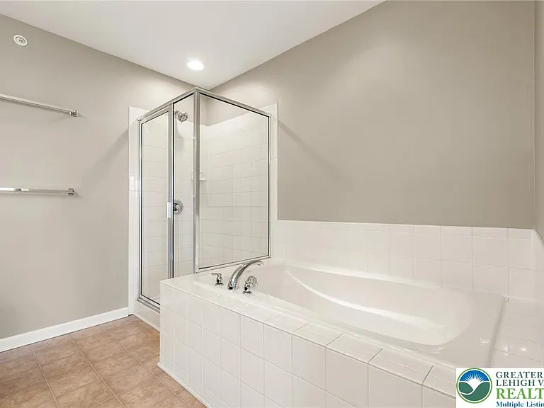 8455 Starling Rd — Photo 16