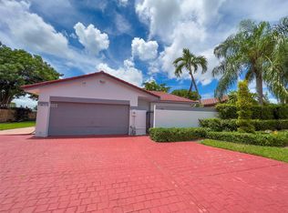 15162 SW 92nd Ter, Miami, FL 33196