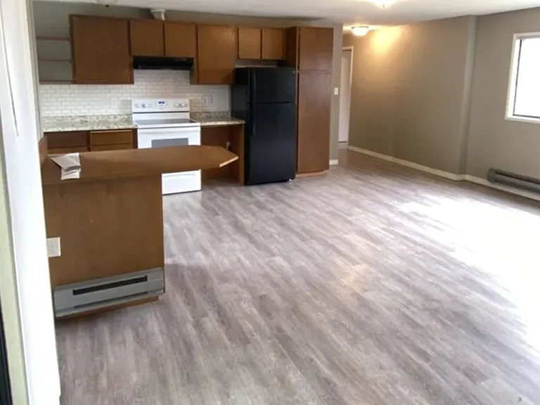 4208 N Crown Ave #2 — Photo 3