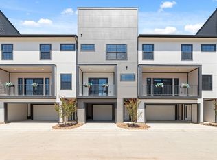 11936 N Hoa Sen Cir, Houston, TX 77072